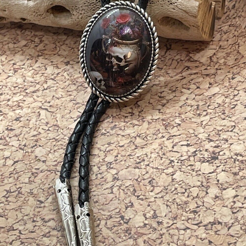 - Gothic Skull Rose Witch Leather Bolo Tie Lariat Necklace Wedding Purple Xmas - Picture 5 of 16